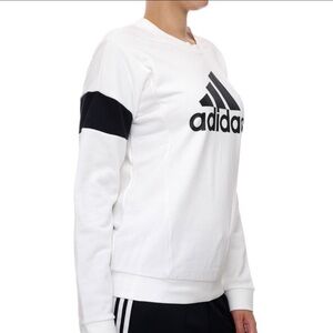 Women’s Adidas Favorite Sweatshirt Crewneck M GD3810 White Black Pullover logo